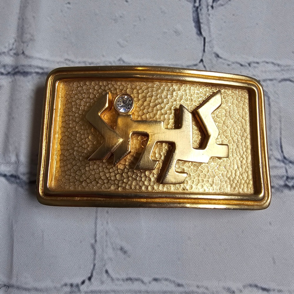 Robin Vintage Gold Tone Hammered Rhinestone Abstract Logo Belt Buckle 3.25"‎